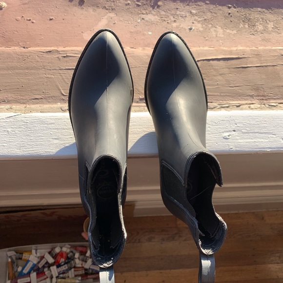 Jeffrey Campbell black rubber Chelsea rain boots 7 - Picture 2 of 4
